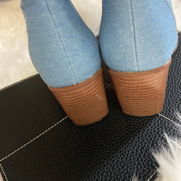 Dream Pairs Sz 5 Light Blue Denim High Boots - Picture 6 of 10